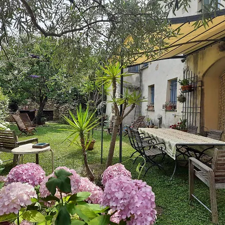 بيت للعطل Casa Olivia Lacrema