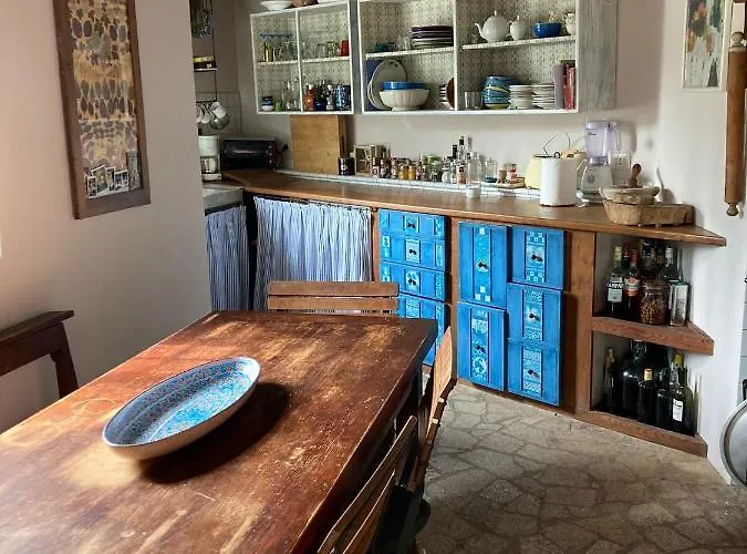 Casa Olivia Lacrema *