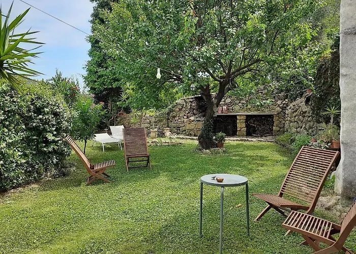 Casa Olivia Lacremà *