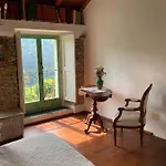 Casa Olivia Lacrema 펜션 피날레리구레
