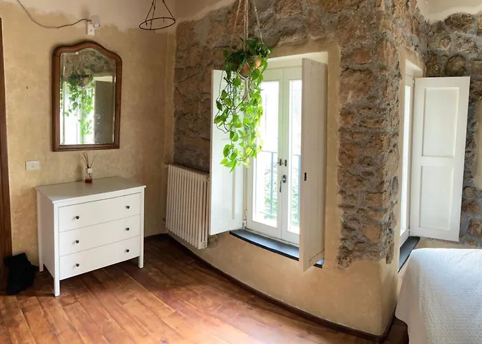 Casa Olivia Lacrema * Finale Ligure